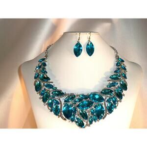 Aqua blue teal rhinestone necklace  MOB  prom party evening drag queen necklace
